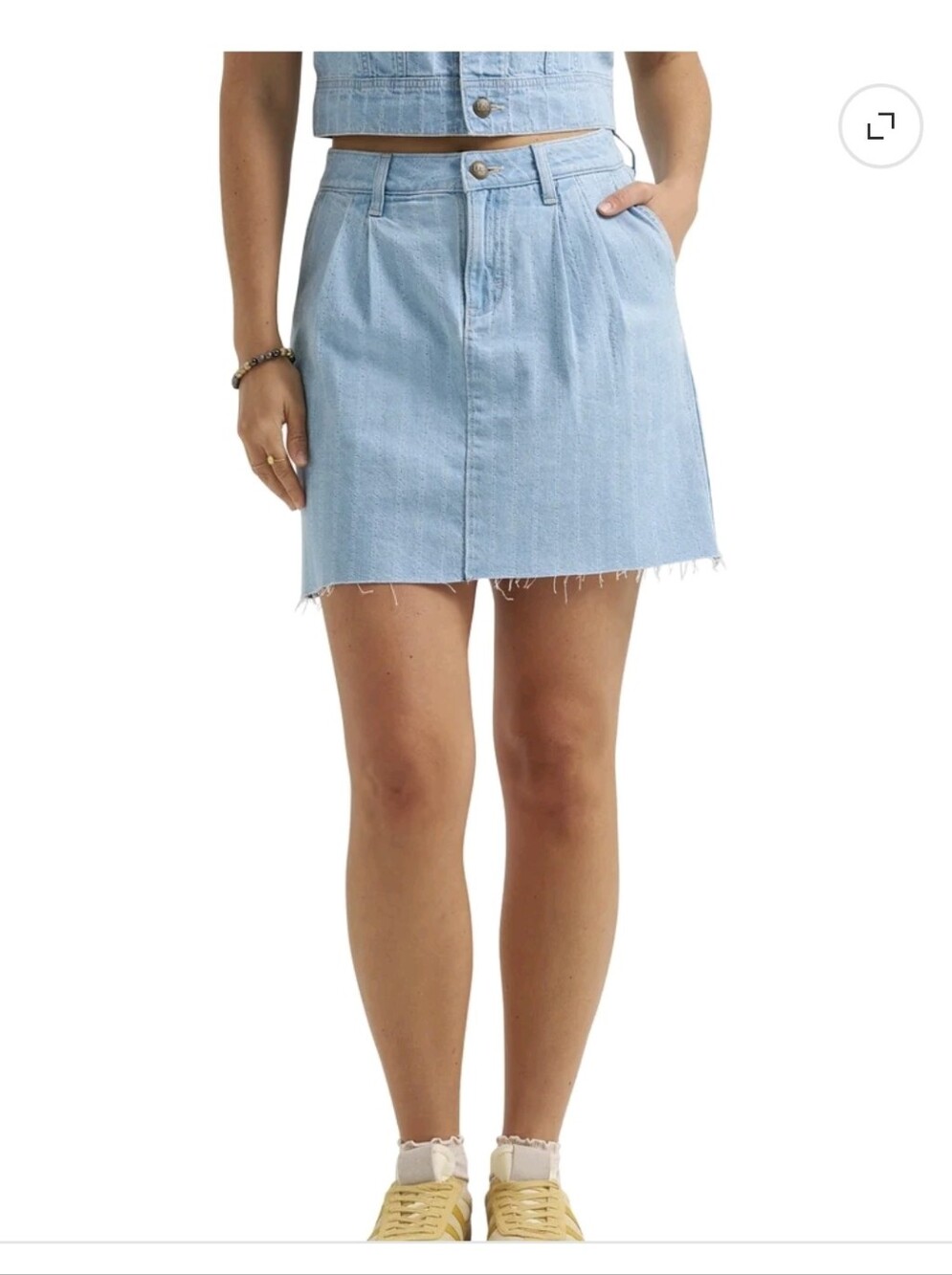 Lee Women's Size 6 Heritage Pleated Denim Raw Edge Skirt
